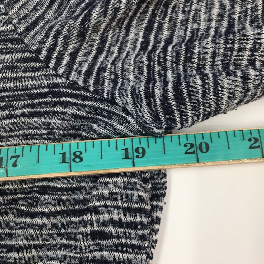 Athleta Space Dye Back Cutout Long Sleeve Top Medium Gray Athleisure Yoga Casual - Picture 14 of 14
